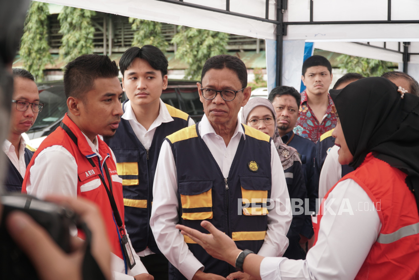 Wakil Menteri ESDM RI, Yuliot, melakukan kunjungan kerja ke Pontianak untuk memastikan kesiapan energi menjelang libur mudik lebaran tahun 2025.