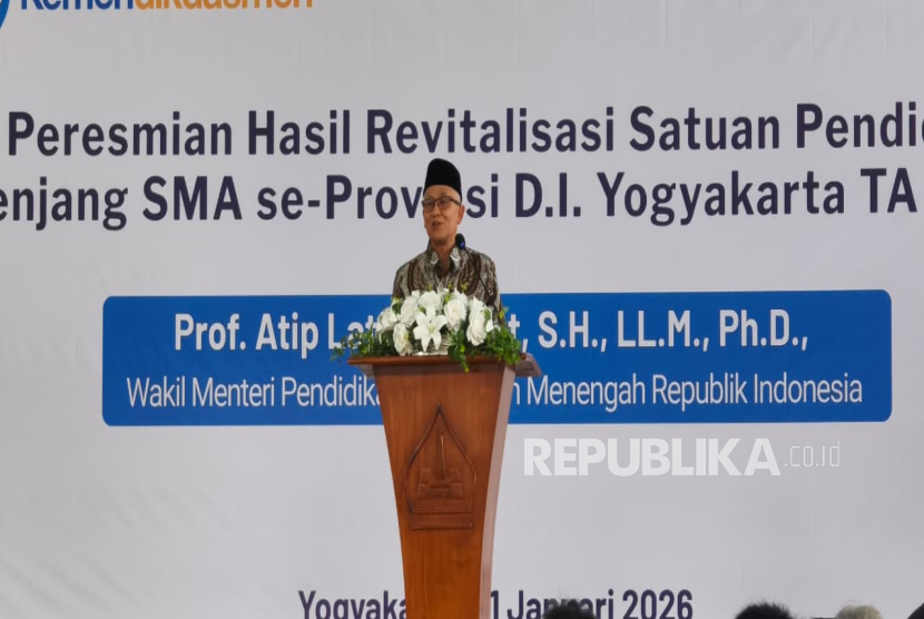 Revitalisasi 28 Sekolah di DIY Tuntas, Wamendikdasmen Apresiasi Swakelola Sekolah