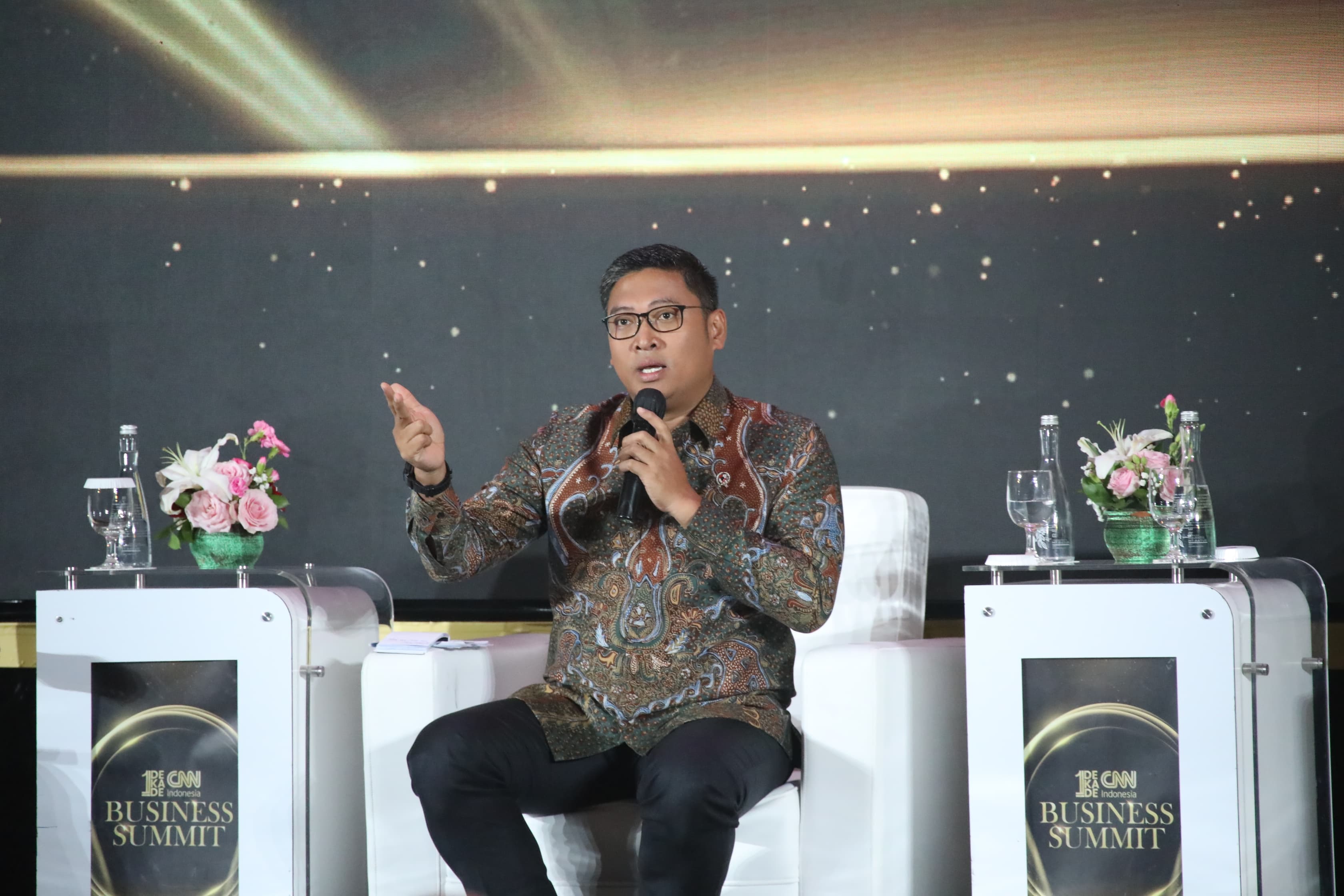 Wakil Menteri Pertanian (Wamentan), Sudaryono menyatakan bahwa pemerintah sangat optimistis Indonesia akan segera mencapai swasembada pangan.