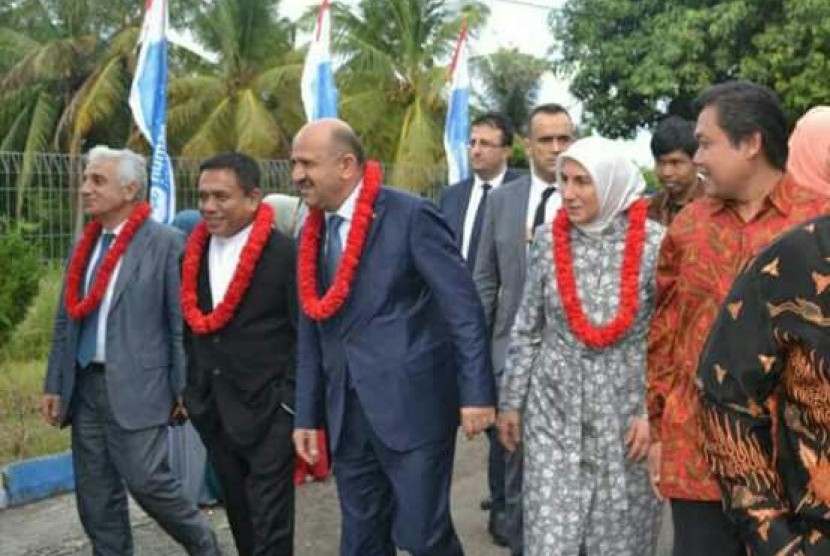 Wakil Perdana Menteri Turki, Fikri Isik beserta rombongan mengunjungi Pondok Yatim PKPU Human Initiative Cot Suruy (Istanbul Orphanage Complex), Aceh Besar, Jumat (13/10).