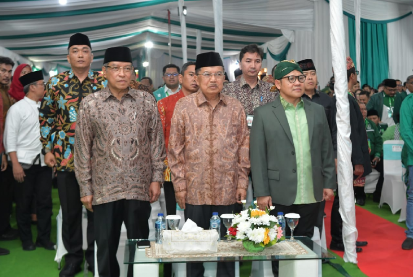 Wakil Presiden Jusuf Kalla menghadiri acara hari lahir (harlah) Partai Kebangkitan Bangsa (PKB) ke-21 di Kantor Pusat DPP PKB, Jakarta Pusat, Selasa (23/7). 