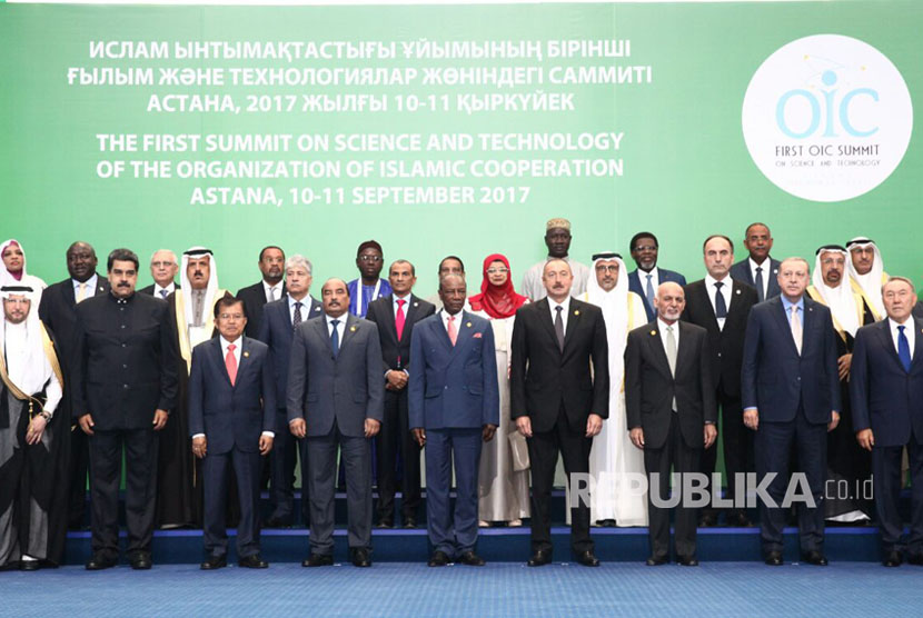 Wakil Presiden Jusuf Kalla menghadiri KTT OKI bertema Sains dan Teknologi di Kazakhstan, Ahad (10/9).