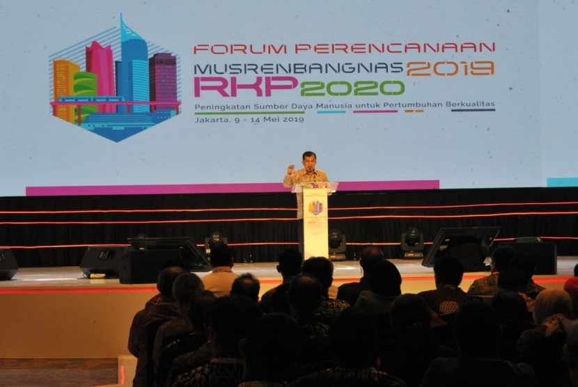 Wakil Presiden Jusuf Kalla saat memberikan sambutan  dalam acara Musrembang 2019, di Hotel Shangri-La, Jakarta, Kamis (9/5).