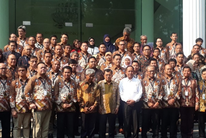 Wakil Presiden Jusuf Kalla saat membuka Simposium Cendekia Kelas dunia (SCKD) Tahun 2019 di Kantor Wakil Presiden, Jakarta, Senin (19/8).