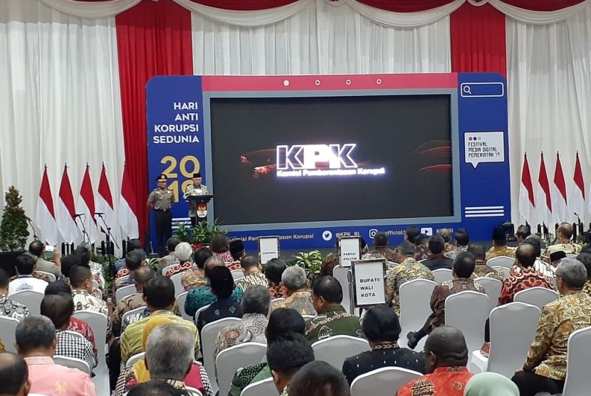 Wakil Presiden KH Maruf Amin saat menghadiri acara peringatan Hari Antikorupsi se-dunia di Gedung Komisi Pemberantasan Korupsi (KPK), Jakarta, Senin (9/12).