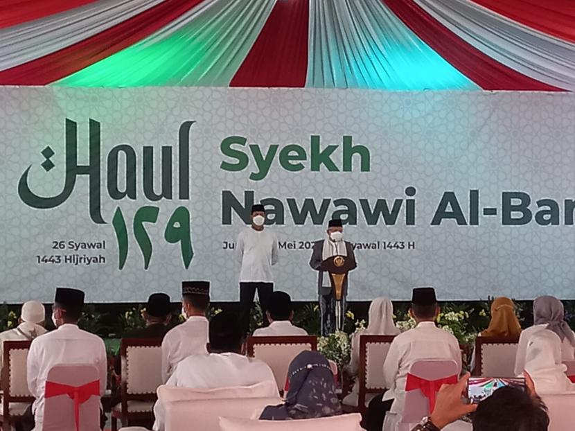 Wakil Presiden Maruf Amin menghadiri peringatan Haul ke-129 Syekh Nawawi Al Bantani di Pesantren Annawawi Tanara, Banten, Jumat (27/5). 