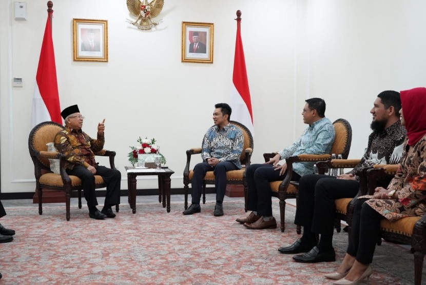 Wakil Presiden Maruf Amin saat menerima audiensi pengurus Komisi Penyiaran Indonesia Pusat (KPI) di Kantor Wakil Presiden, Jakarta, Selasa (18/2).