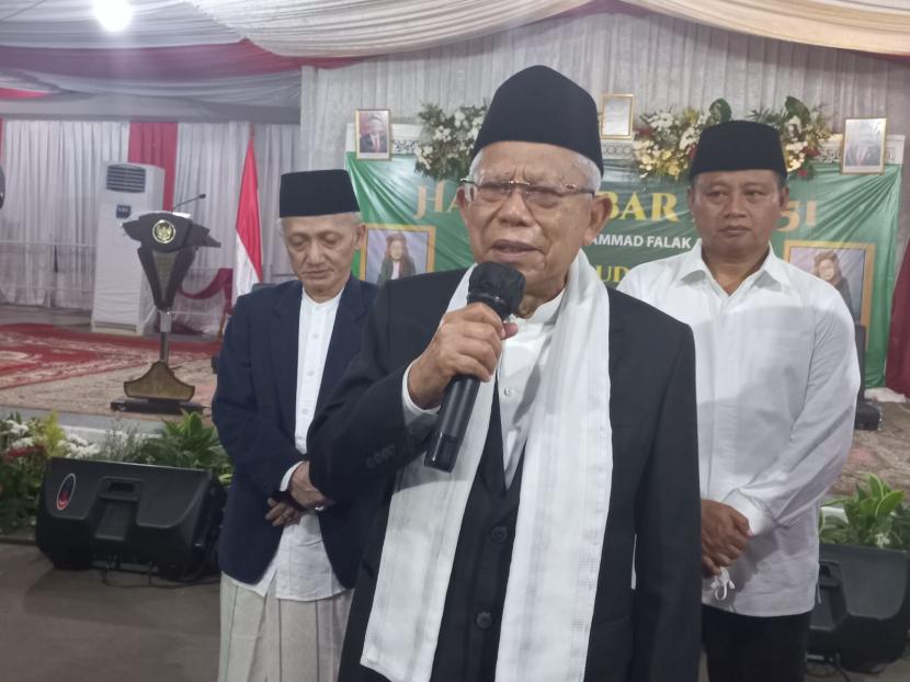 Wakil Presiden Maruf Amin  mendukung rencana kebijakan jamaah haji dan umroh wajib peserta BPJS 