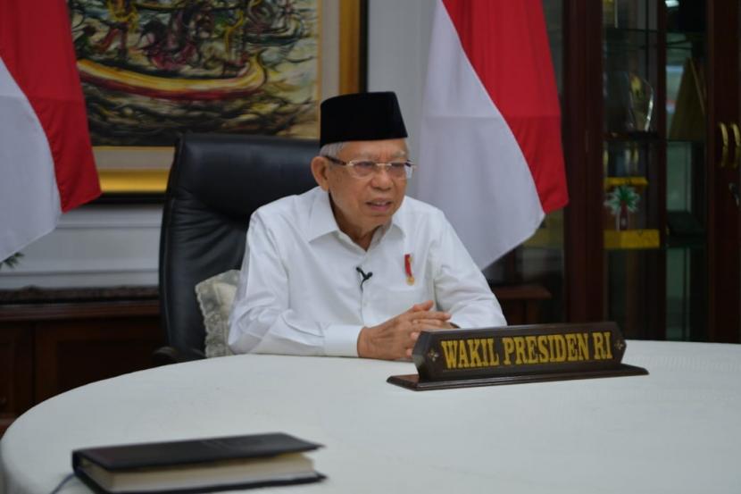 Wakil Presiden KH Ma'ruf Amin. Wapres meminta kepada daerah untuk memperbaiki iklim usaha di daerahnya.