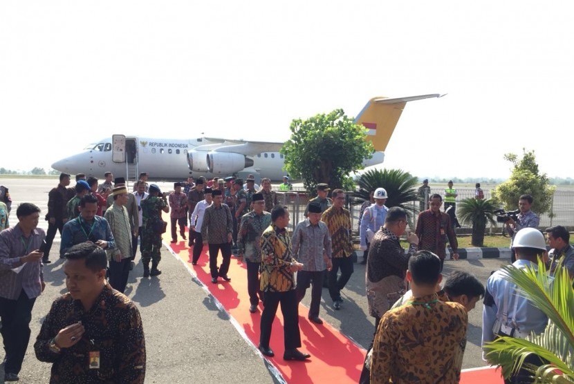 Wakil Presiden Republik Indonesia Jusuf Kalla beserta rombongan tiba di Bandara Raden Inten Lampung. (Ilustrasi).