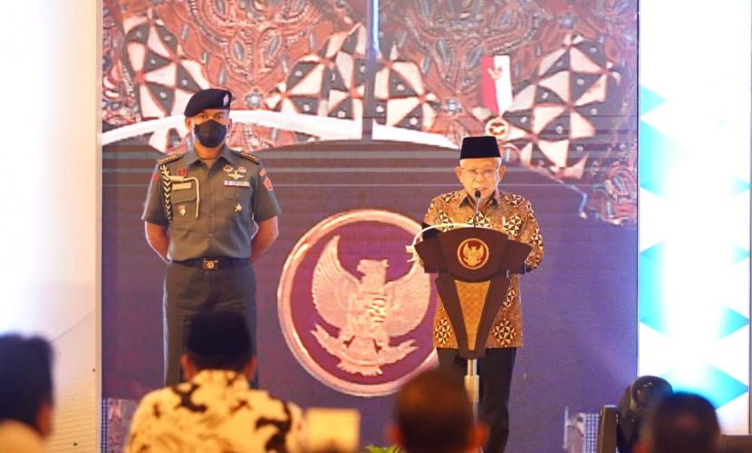 Wakil Presiden Republik Indonesia Maruf Amin berharap Forum Nasional Stunting tahun 2022 menjadi momen penting untuk mencapai target prevalensi stunting 14% pada 2024.