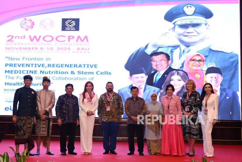 Wakil Presiden RI periode 2004-2009 dan 2014-2019 Jusuf Kalla raih penghargaan Legacy and Life Time Achievement dari WOCPM.