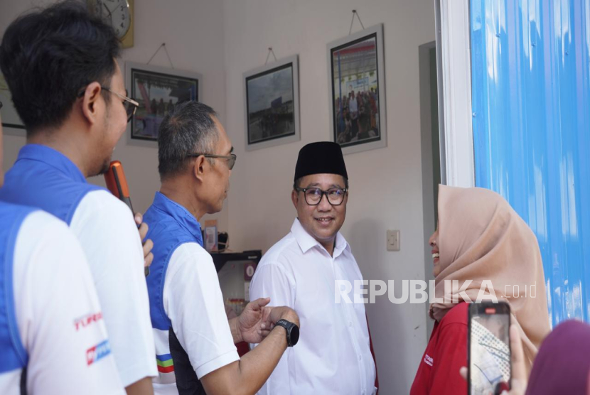 Wakil Wali Kota Semarang, Iswar Aminuddin meresmikan bangunan Pondok Mami Sera yang didirikan Pertamina di Kelurahan Mangunharjo, Kecamatan Tugu, Ahad (25/5/2025). 