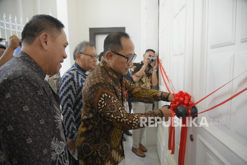 Wakil Wali Kota Semarang Iswar Aminuddin meresmikan pembukaan kembali Gereja Blenduk pada Ahad (7/9/2025).