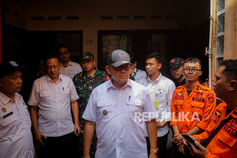 Puting Beliung Terjang 3 Kecamatan di Bandung, Farhan Pastikan Bantuan Cepat Tiba