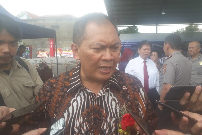 Wali Kota Bandung, Oded M Danial saat peletakkan batu pertama Gedung Pusat Kebudayaan Tionghoa Indonesia di Jalan Suryani, Kota Bandung. 