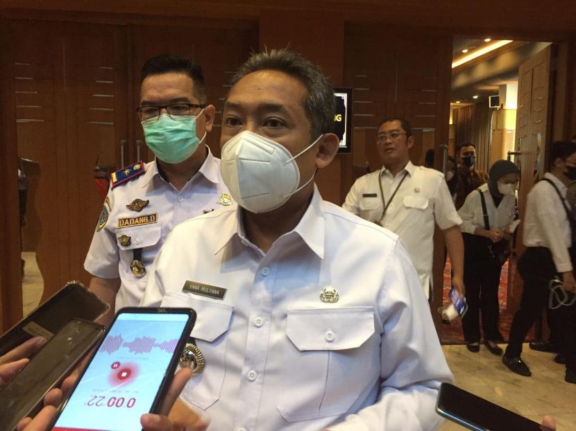 Wali Kota Bandung Yana Mulyana. Wali Kota Bandung Yana Mulyana mengaku khawatir dengan penyebaran kasus Covid-19 yang mengalami peningkatan.