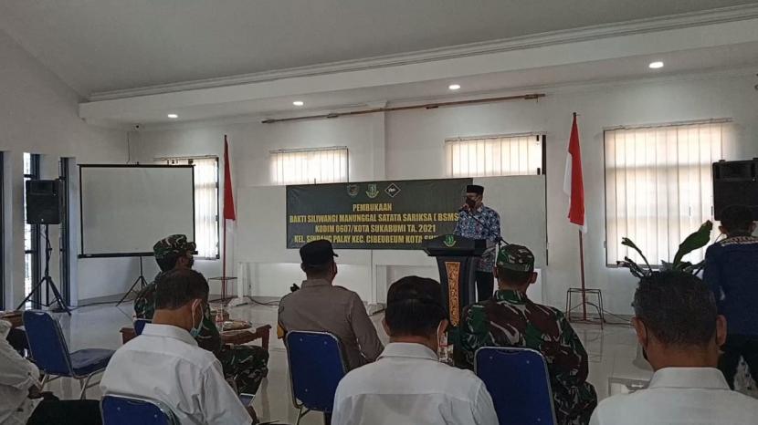 Wali Kota Sukabumi Achmad Fahmi membuka program BSMSS dengan membangun jalan tembus di Kecamatan Baros dan Cibeureum, Rabu (29/9