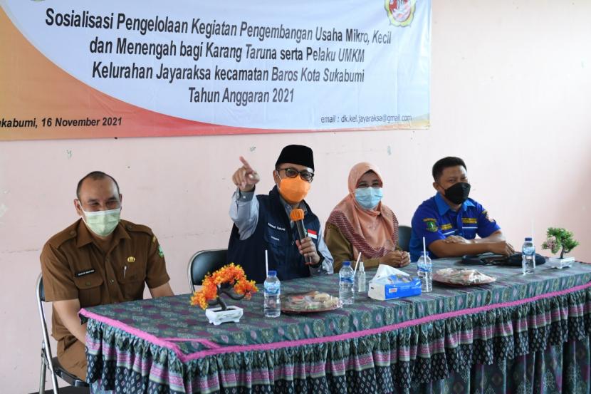 Wali Kota Sukabumi Achmad Fahmi mendorong penguatan ekonomi basis wilayah di Kelurahan Jayaraksa, Kecamatan Baros, Selasa (16/11)