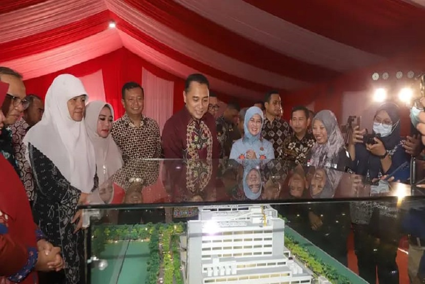 Wali Kota Surabaya Eri Cahyadi saat acara peresmian pembangunan fisik Rumah Sakit Umum Daerah (RSUD) Surabaya Timur.