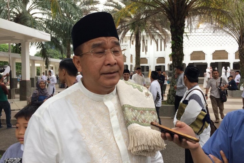 Wali Kota Tasikmalaya Budi Budiman usai salat Id di Masjid Agung Tasikmalaya, Rabu (5/6).