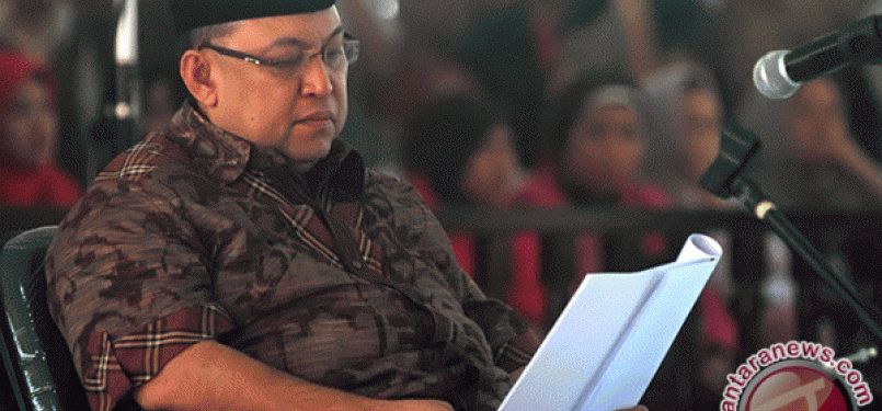 Walikota Bekasi non-aktif, Mochtar Mohammad, saat menjalani persidangan di Pengadilan Tipikor Bandung.