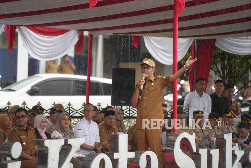 Walikota Sukabumi Ayep Zaki. 