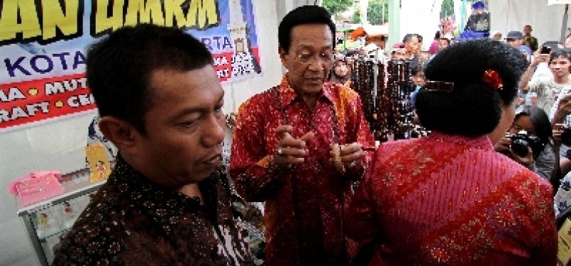 Walikota Yogyakarta Haryadi Suyuti(kiri) ketika bersama Gubernur Sri Sultan HB X