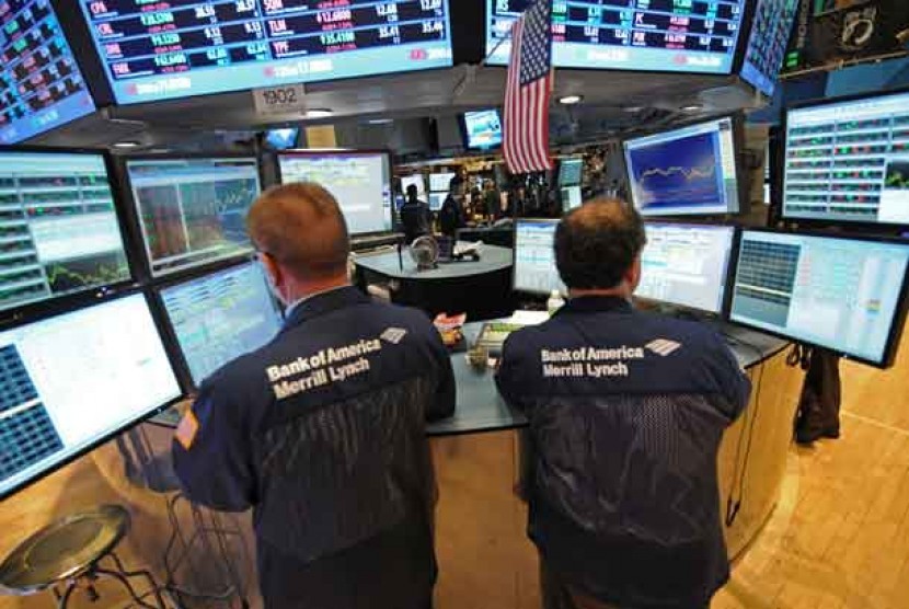 Wall Street melonjak pada akhir perdagangan Kamis (6/11). 