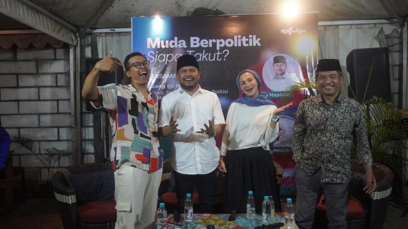 Wanda Hamidah, artis, politisi sekaligus aktifis perempuan saat Diskusi Publik Muda Berpolitik, Siapa Takut 