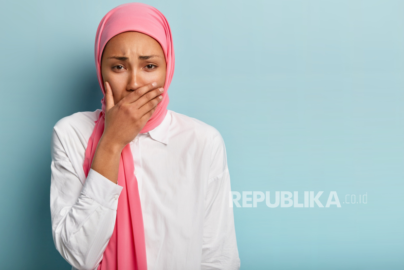 Wanita mengalami rasa cemas (ilustrasi). Tidak semua perasaan cemas menandai adanya gangguan mental.