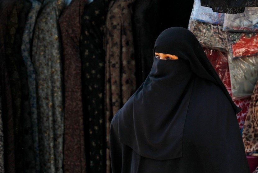 Pelapor PBB: Larangan Burqa di Sri Langka tak Sesuai Hukum. Foto: Wanita mengenakan burqa.