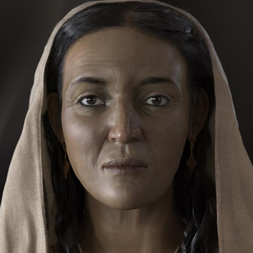 Wanita Nabataean, yang dikenal sebagai Hinat, dianggap sebagai wanita terkemuka yang meninggal sekitar abad pertama SM di AlUla atau Madain Saleh, Arab Saudi.