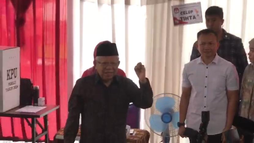 Wapres KH Maruf Amin. Pasangan calon presiden dan wakil presiden nomor urut 1 Anies Baswedan-Muhaimin Iskandar unggul di Tempat Pemungutan Suara (TPS) 033, tempat Wakil Presiden Ma'ruf Amin.