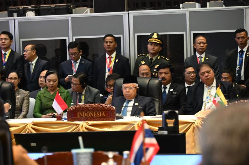 Wapres Maruf Amin di KTT ke-25 ASEAN-Republik Korea di Vientiane, Laos, Kamis (10/10/2024).