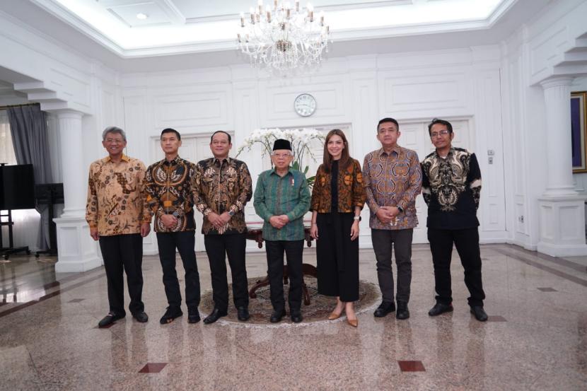 Wakil Presiden KH Maruf Amin meminta agar Satgas Anti Mafia Bola Indonesia menindak tegas praktik mafia yang terjadi di dunia sepak bola Indonesia. 