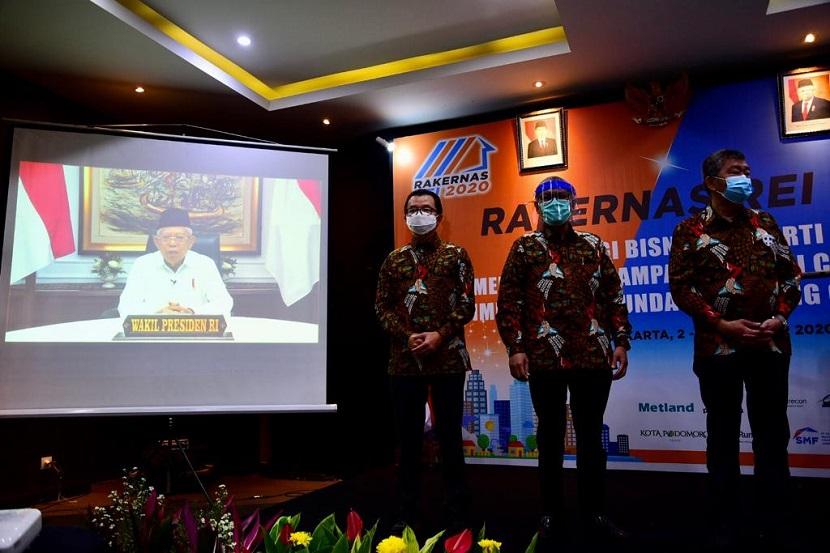 Wakil Presiden KH Ma'ruf Amin saat membuka Rapat Kerja Nasional (Rakernas) REI tahun 2020 yang untuk pertama kali diselenggarakan secara hibrid antara virtual dan tatap muka langsung.