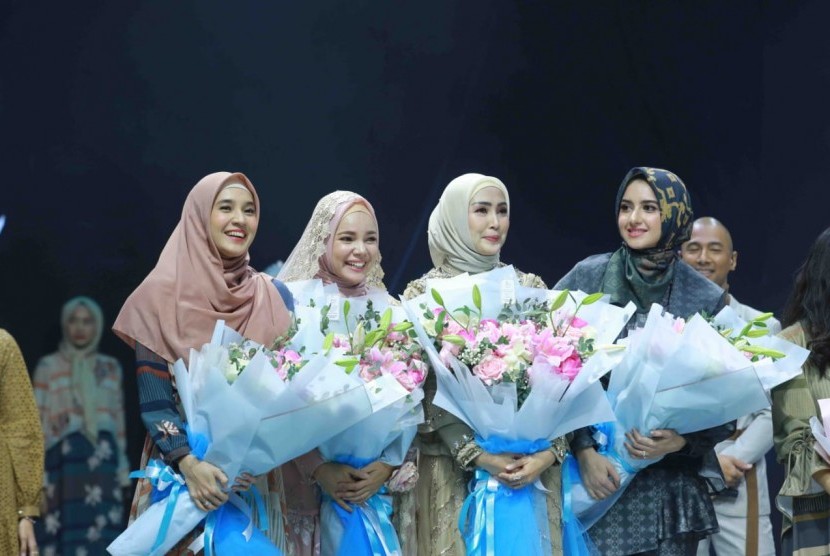 Wardah kembali berpartisipasi dalam Muslim Fashion Festival (MUFFEST) 2020 sebagai official make up artist and hijab do. 
