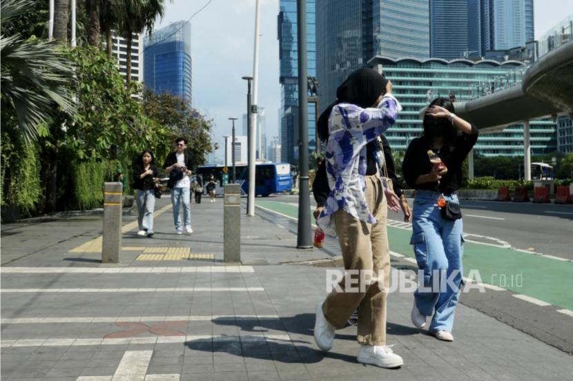 Kota Shanghai di Cina mengalami hari terpanas di bulan Mei selama lebih dari 100 tahun pada Senin (29/5/2023).