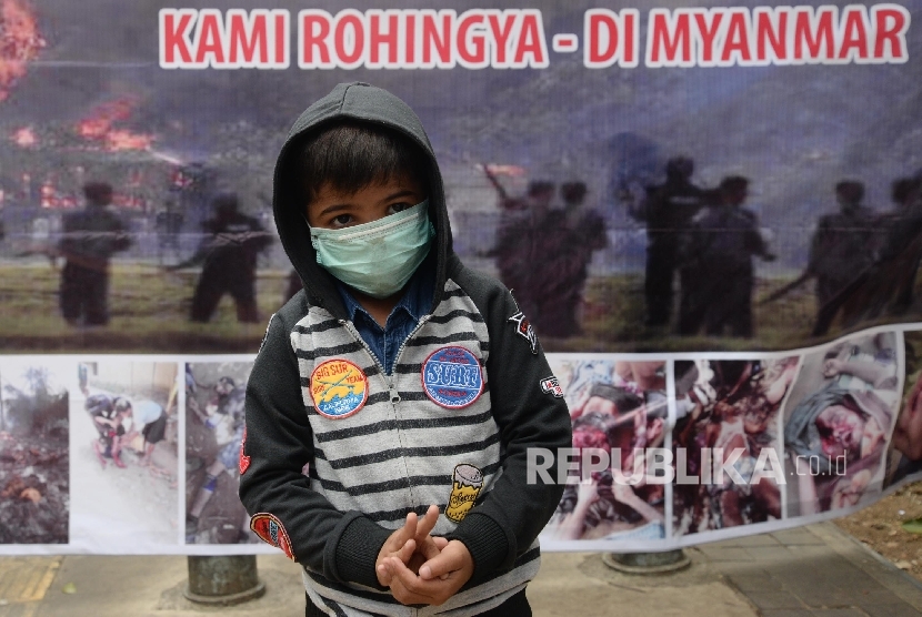 Warga imigran Rohingya melakukan aksi di depan gedung UNHCR, Jakarta (Ilustrasi)