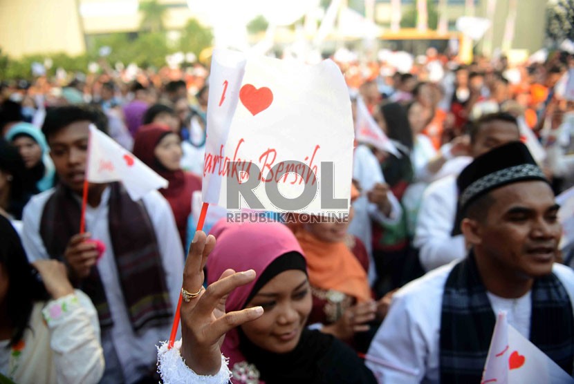  Warga Jakarta mengikuti kampanye 
