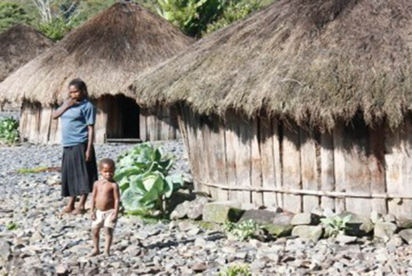  Warga Kampung Gidide, Distrik Mulia, Puncak Jaya, Papua.