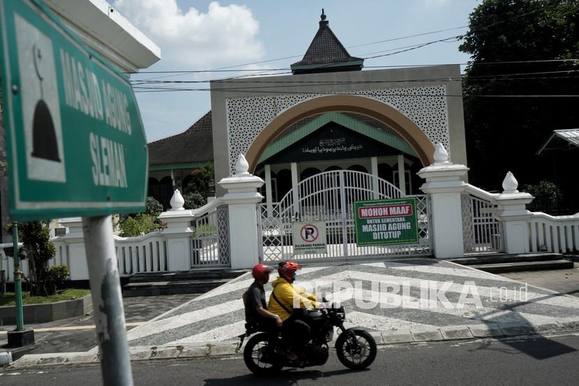 Masjid Agung Sleman Yogyakarta.