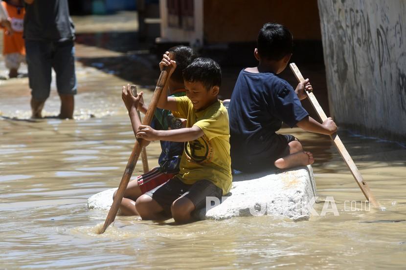 Korban banjir di Kabupaten Sigi, Provinsi Sulawewsi Tengah, saat ini sangat membutuhkan air bersih (Foto: ilustrasi banjir Sigi)