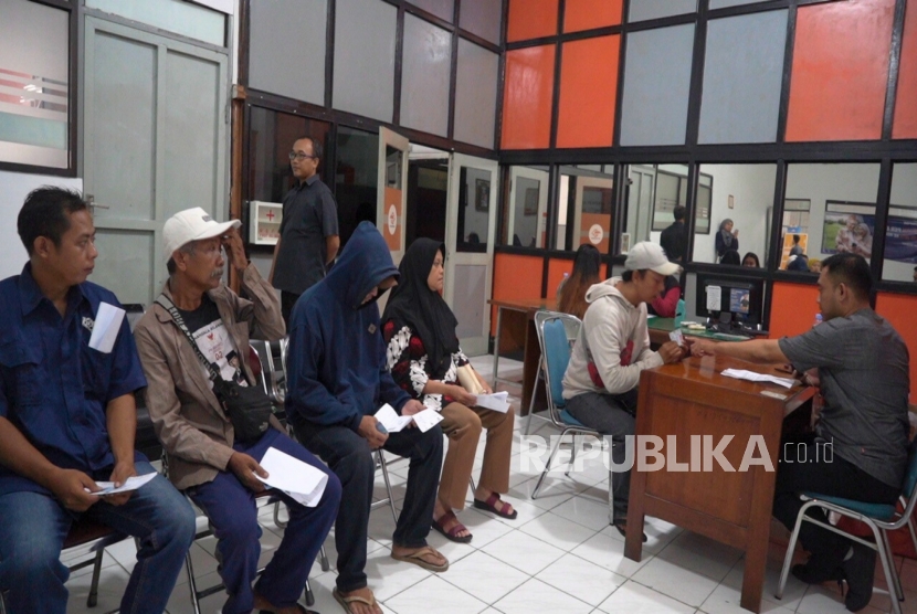 Cerita Mereka yang Menanti Fajar Bantuan Kesra