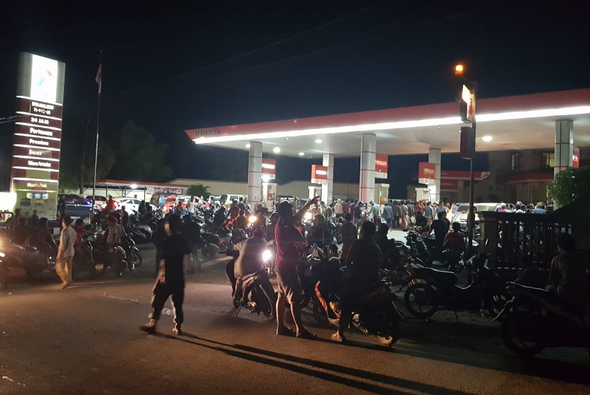 Kondisi SPBU di Palu (29/9), petugas masih melayani masyarakat.