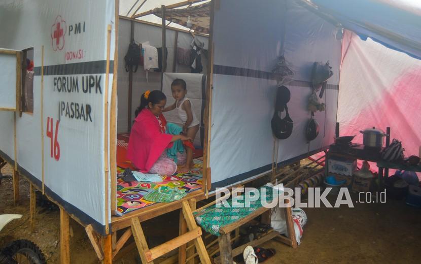 Hunian sementara warga korban gempa di Nagari Kajai, Kabupaten Pasaman Barat, Sumatera Barat (ilustrasi) 