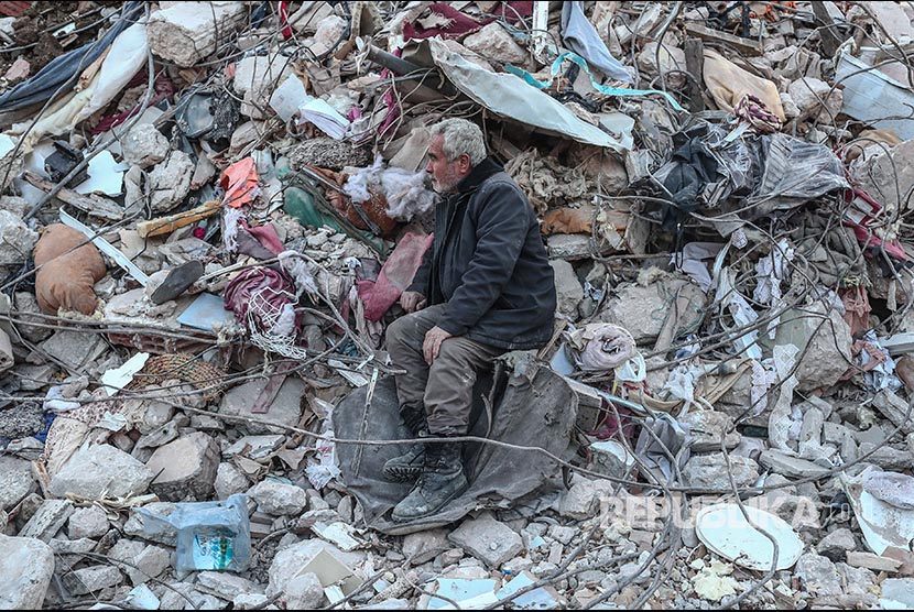 Utusan khusus PBB untuk Suriah Geir Pedersen mendorong agar upaya mencapai solusi politik di Suriah untuk mengakhiri perang selama 12 tahun dilanjutkan setelah gempa yang menghancurkan bulan lalu.