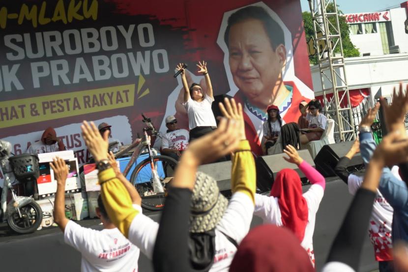 Warga Surabaya berkumpul menyuarakan dukungan kepada Prabowo