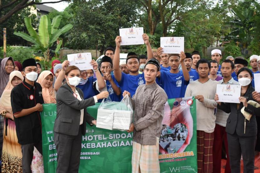 Waringin Hospitality Hotel Group kembali menggelar program WH Donasi 1For1ForIndonesia.